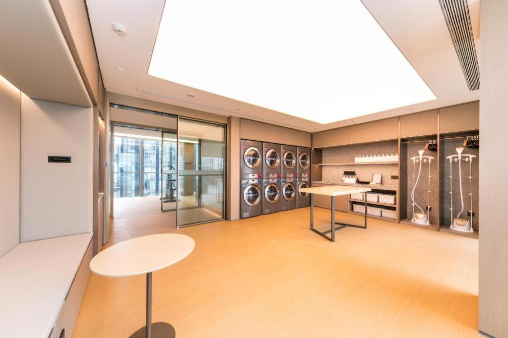 Ji Hongqiao Gubei Fortune Center Hotel